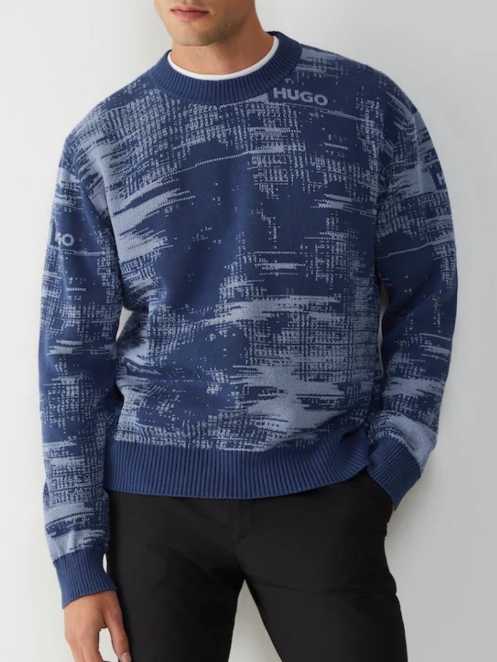 HUGO Blue and Light Blue Graphic Crewneck Sweater